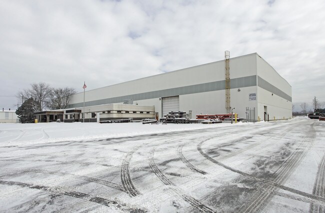 More details for 6900 S 10th St, Oak Creek, WI - Industrial for Lease