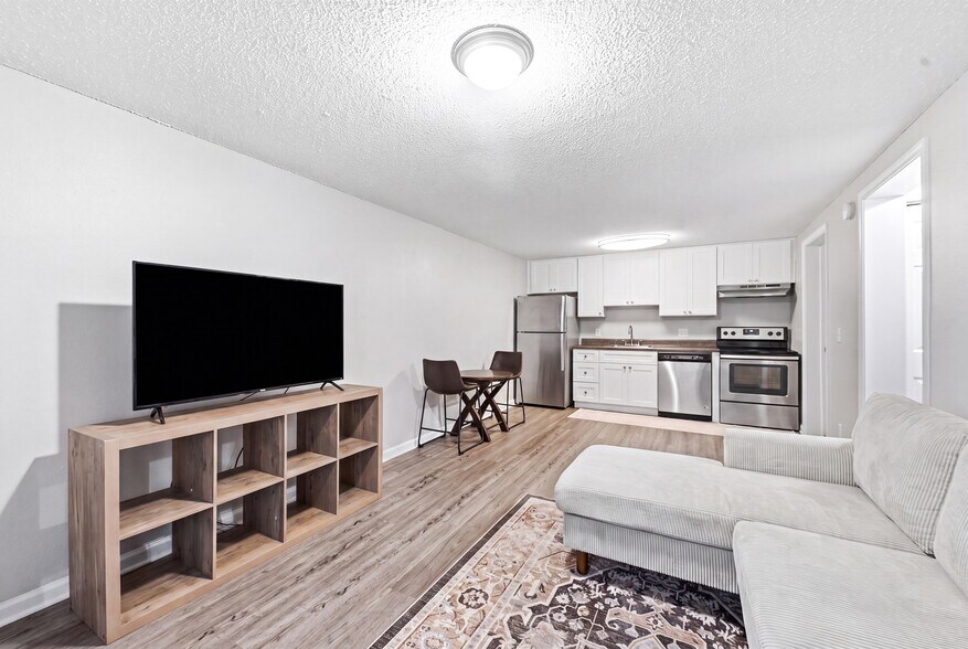 322 Burkett Dr, Panama City, FL à vendre - Photo du bâtiment - Image 3 de 11