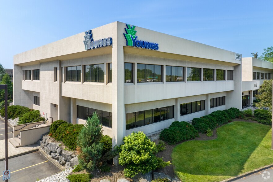 110 Hannover Dr, St Catharines, ON à louer - Photo principale - Image 1 de 5