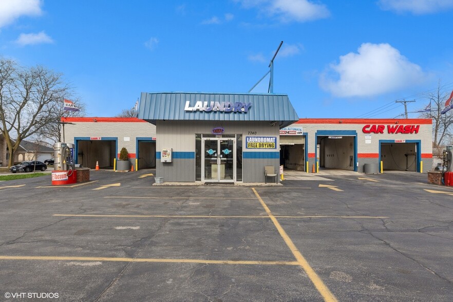 7740 43rd St, Lyons, IL for sale - Building Photo - Image 1 of 18