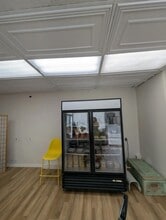 3 Nairn Av, Toronto, ON for lease Interior Photo- Image 2 of 3