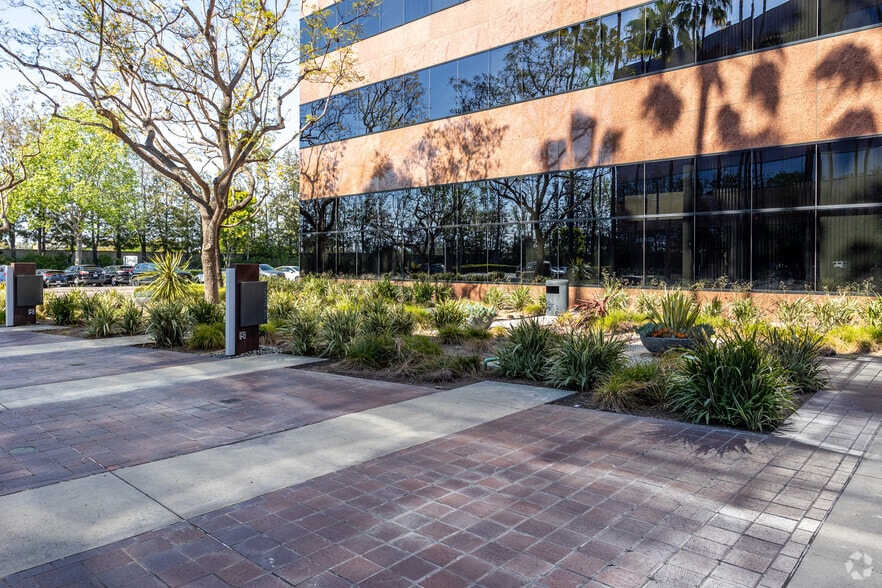 3020 Old Ranch Pky, Seal Beach, CA for sale - Building Photo - Image 3 of 31