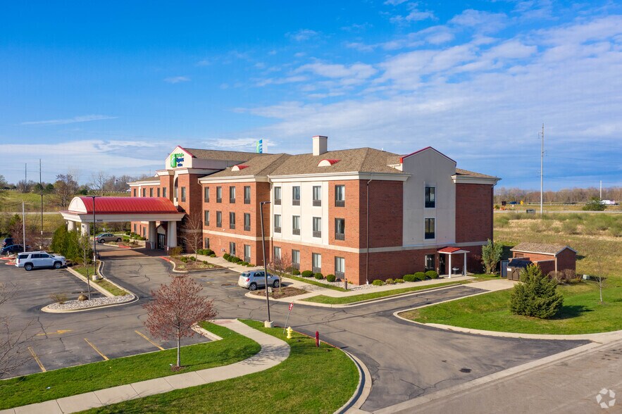 9490 Woodlane Dr, Dimondale, MI à vendre - Photo du bâtiment - Image 3 de 4