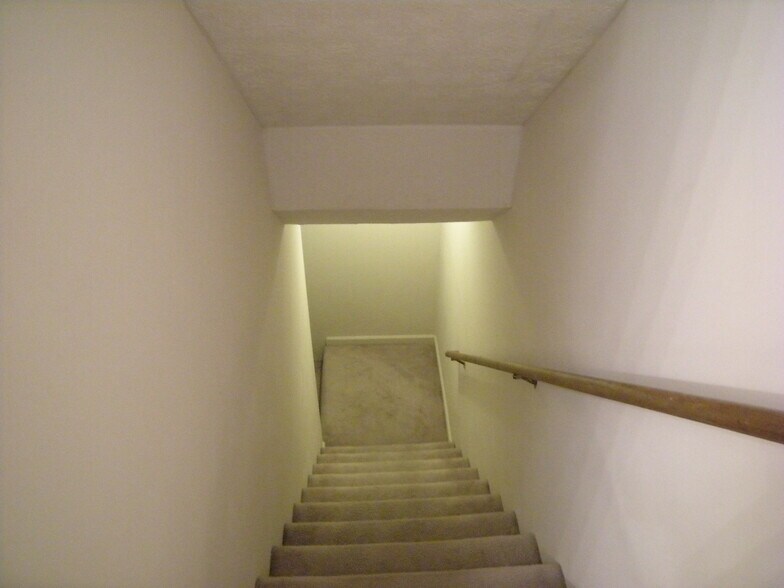 303 McDougal Ave, Richmond, KY à vendre - Photo intérieure - Image 3 de 13