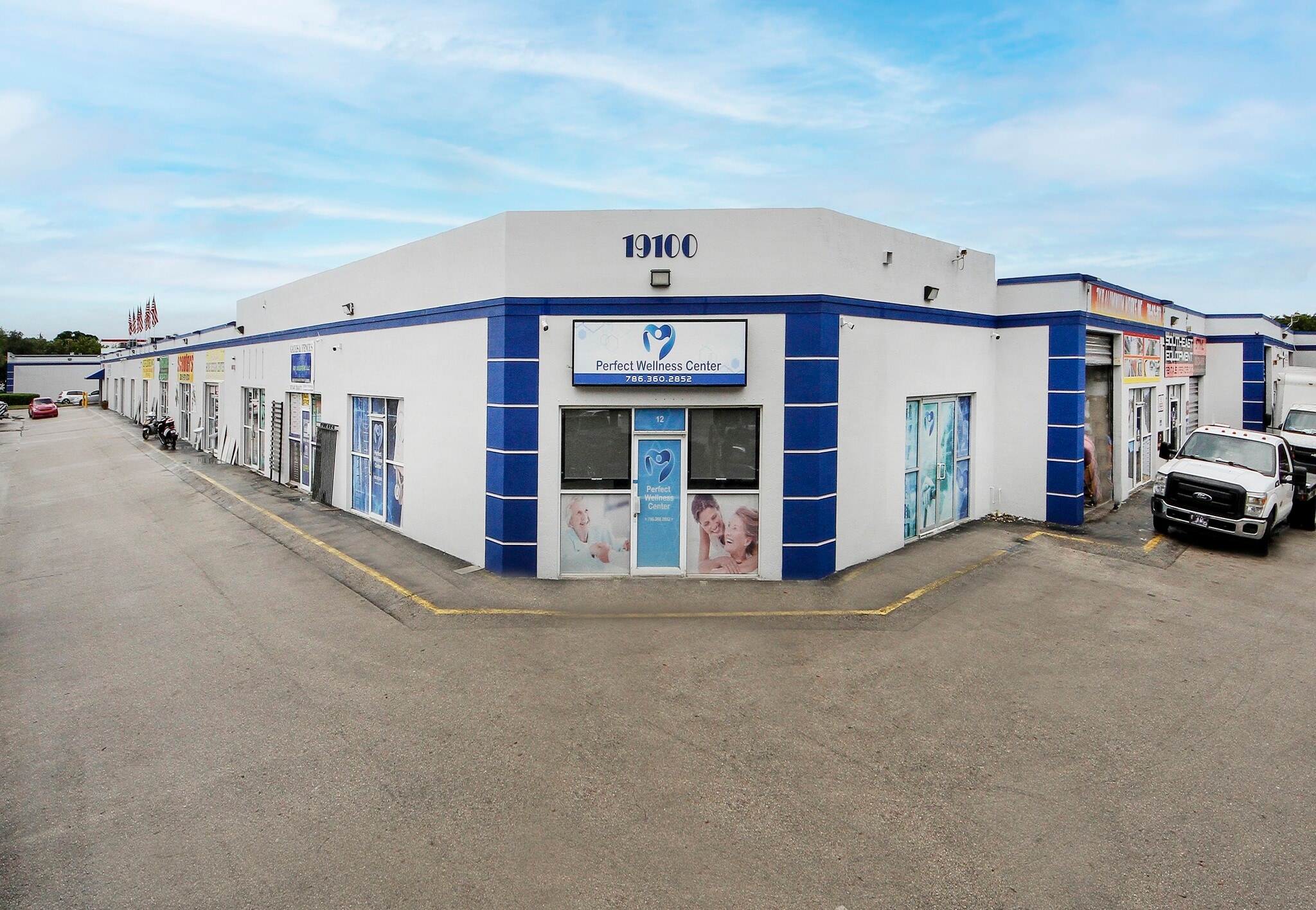 19100 SW 106th Ave, Cutler Bay, FL for lease Building Photo- Image 1 of 8