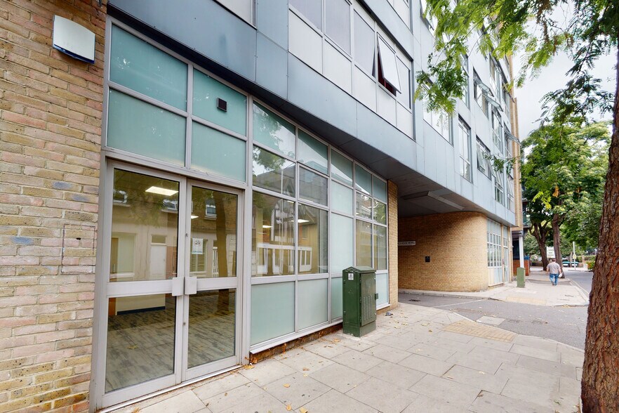 217 Long Ln, Londres à vendre - Photo du bâtiment - Image 2 de 4