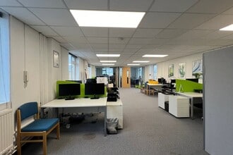 63-77 Milford Rd, Reading à louer Photo intérieure- Image 2 de 6