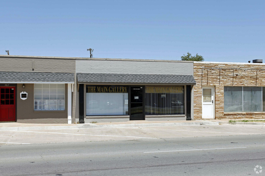 305 W Gray St, Norman, OK for lease - Primary Photo - Image 1 of 2