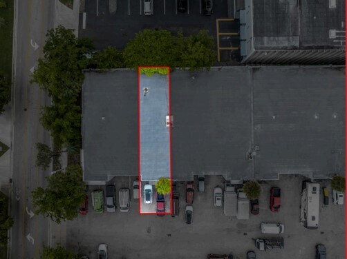 8550-8578 NW 61st St, Miami, FL for lease Primary Photo- Image 1 of 3