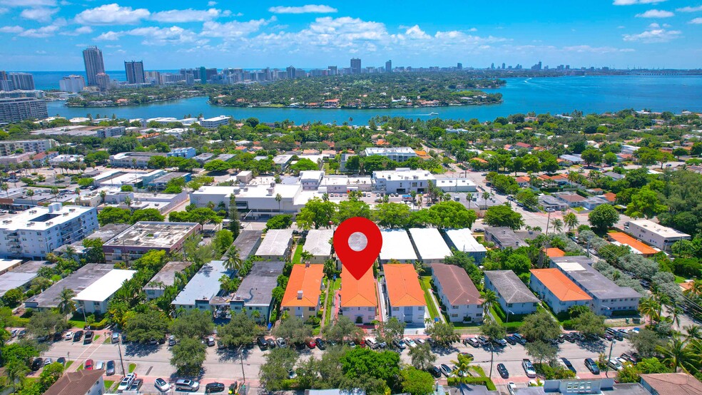 1228 Marseille Dr, Miami Beach, FL à vendre - A rien - Image 2 de 50