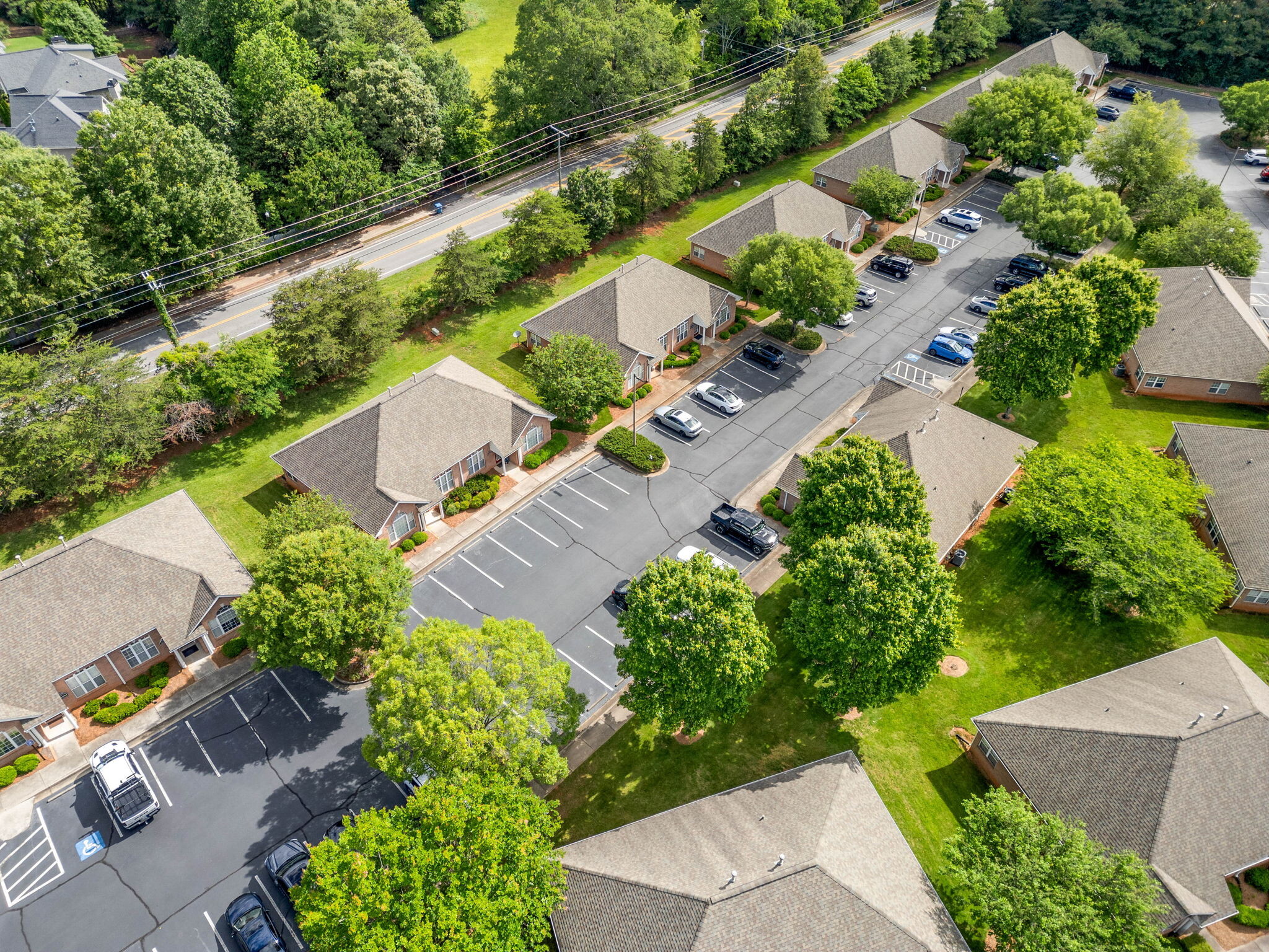 1402 Abbey Ct, Alpharetta, GA for lease Primary Photo- Image 1 of 6