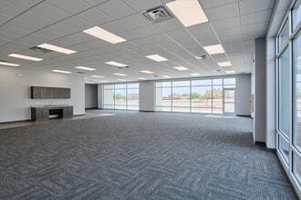 Gateway Blvd W, El Paso, TX for lease Building Photo- Image 2 of 4