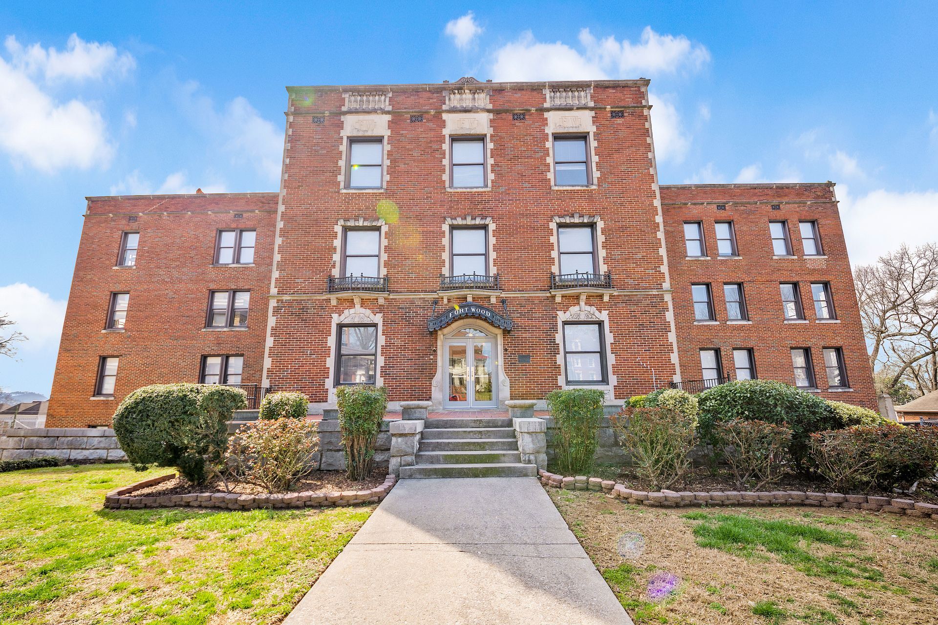 870 Vine St, Chattanooga, TN à louer Photo principale- Image 1 de 99
