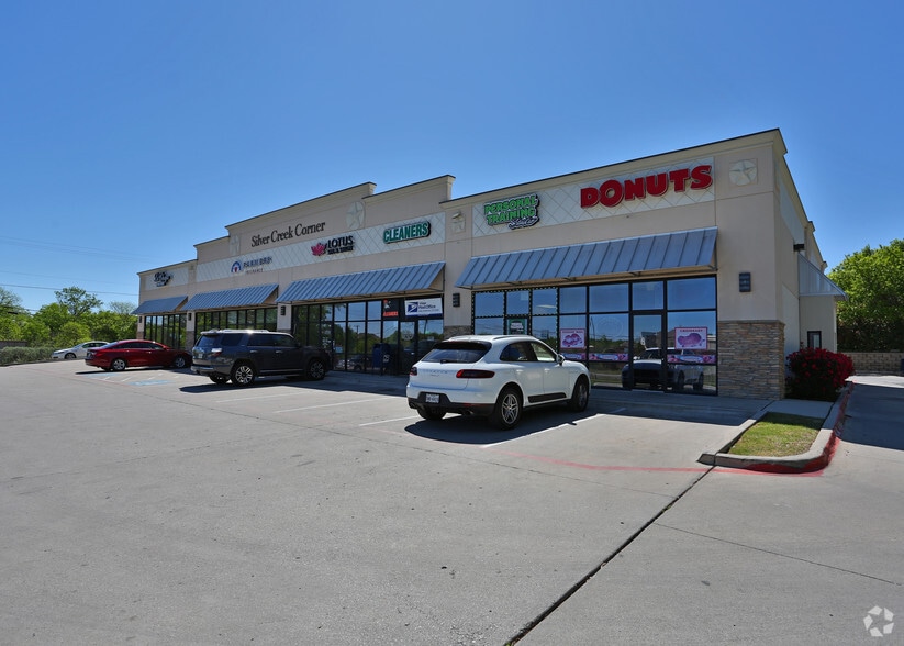 7001 Confederate Park Rd, Fort Worth, TX for sale - Building Photo - Image 2 of 7