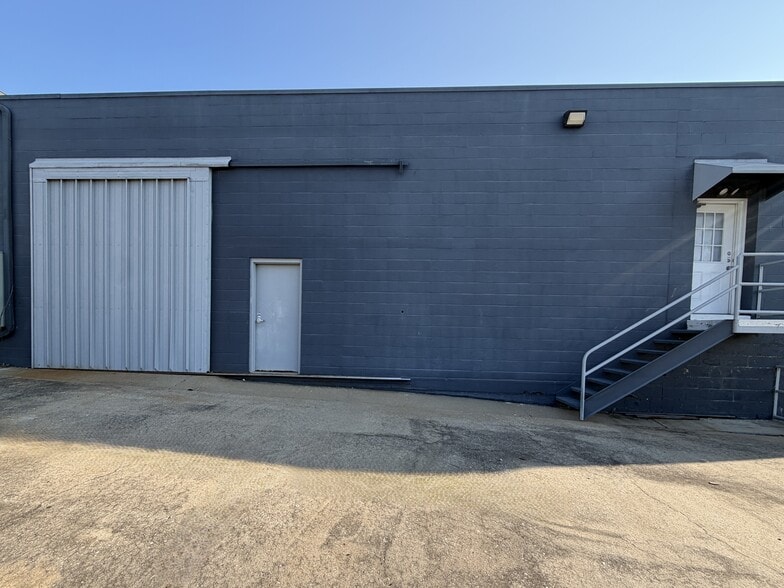 385-387 Industrial Dr, Mount Juliet, TN for lease - Building Photo - Image 3 of 46
