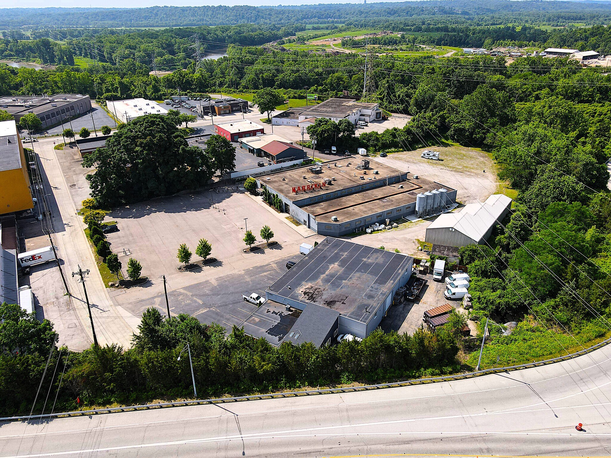 3717 Jonlen Dr, Fairfax, OH à vendre Photo du bâtiment- Image 1 de 40