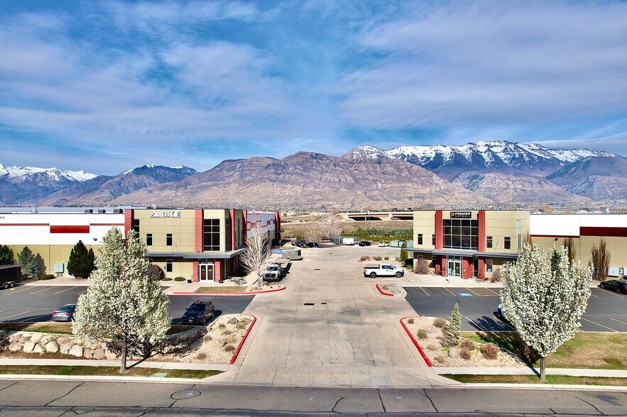 871 S Auto Mall Dr, American Fork, UT à louer - Photo du bâtiment - Image 2 de 16