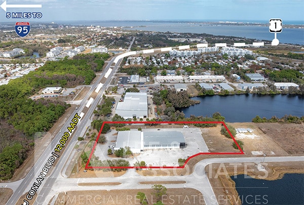 1875 Robert J Conlan Blvd NE, Palm Bay, FL à louer - Photo du bâtiment - Image 2 de 8