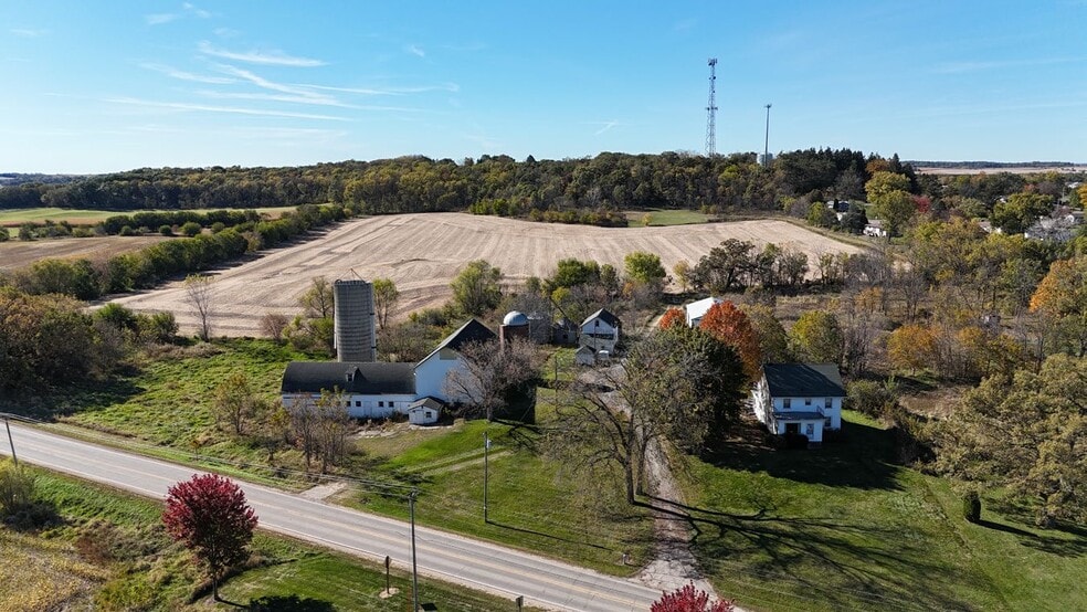 N9673 County Road CC, Belleville, WI for sale - Building Photo - Image 2 of 5