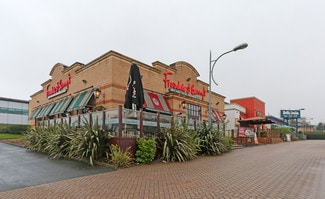 Plus de détails pour Castlegate Way, Dudley - Commerce de détail à louer