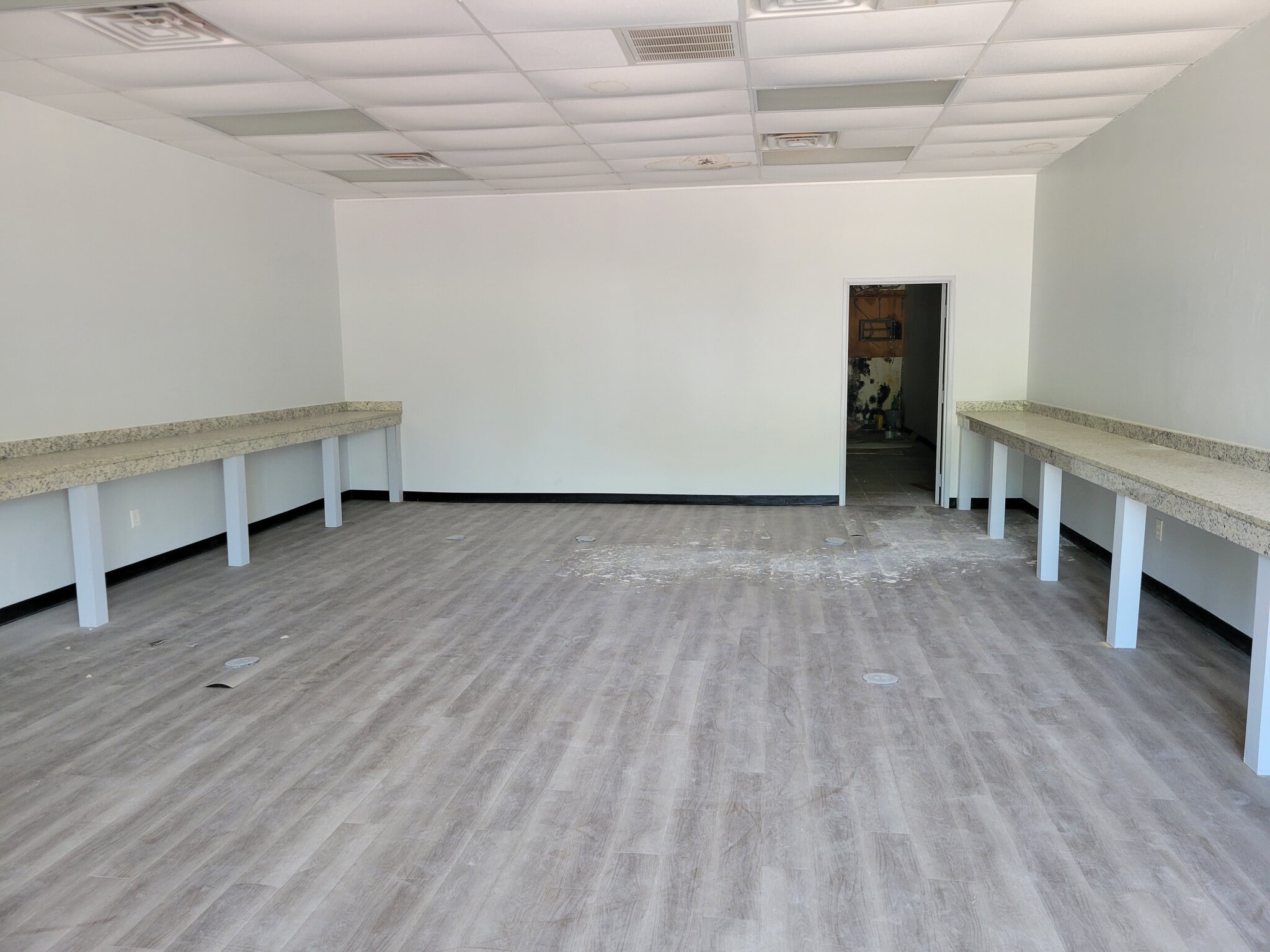 8438 Old Hickory Trl, Dallas, TX for lease Interior Photo- Image 1 of 1