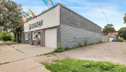 3218-3220 Bloomington Ave, Minneapolis, MN à vendre - Photo du bâtiment - Image 2 de 7