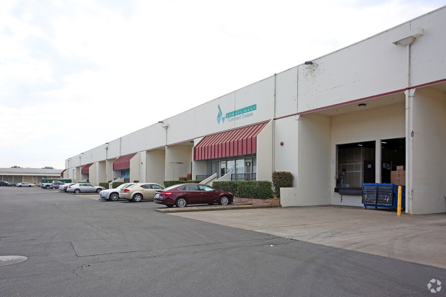 800 N 10th St, Sacramento, CA for lease - Building Photo - Image 3 of 10