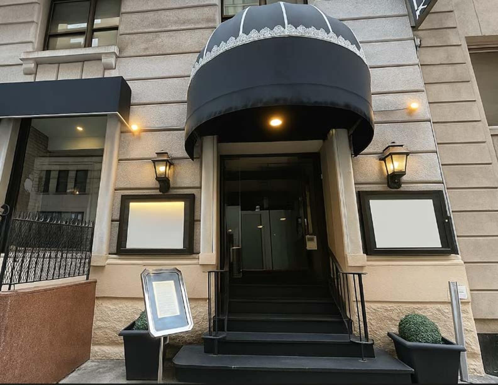 117 W 58th St, New York, NY for lease Interior Photo- Image 1 of 3