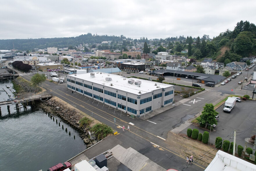 450 Marine Dr, Astoria, OR for sale - Building Photo - Image 3 of 12