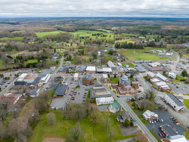 101 Elm Ave, Louisa, VA for lease - Building Photo - Image 3 of 69