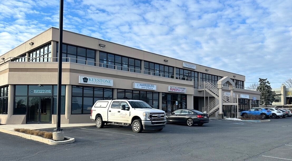 1 Lemoyne Sq, Lemoyne, PA for lease Building Photo- Image 1 of 4