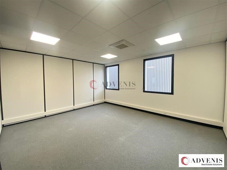 Bureau dans Mérignac à louer - Photo du bâtiment - Image 3 de 12