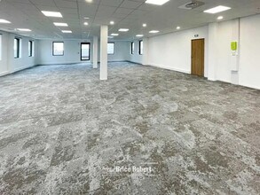 Office in Montluel for lease Interior Photo- Image 2 of 5