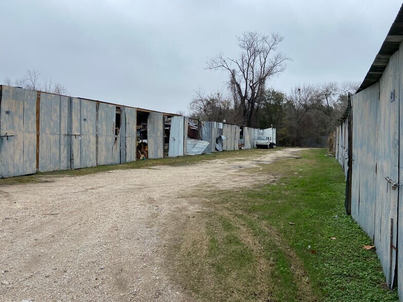 2319-2323 Preston Ave, Pasadena, TX à vendre - Photo du bâtiment - Image 3 de 5