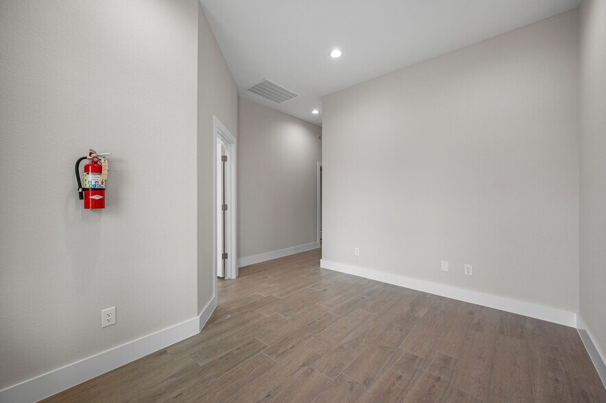 2951 FM 1460, Georgetown, TX à louer - Photo du bâtiment - Image 2 de 19