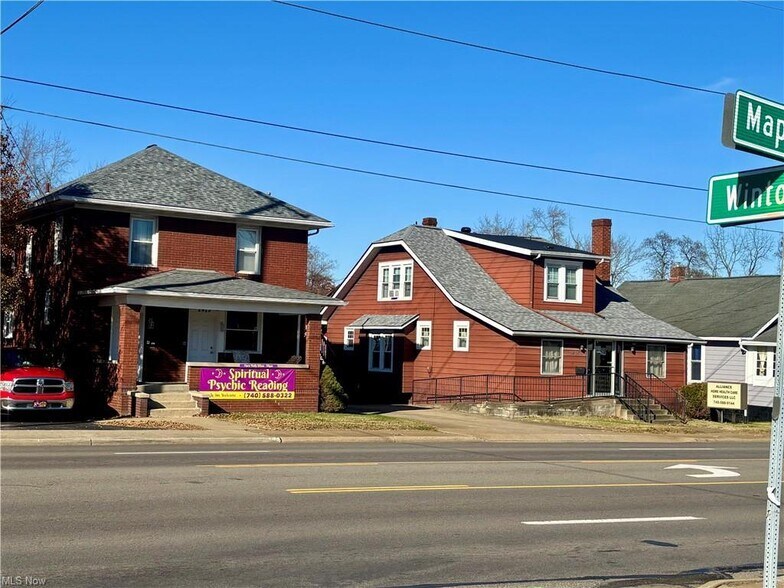 2429-2437 Maple Ave portefeuille de 2 propriétés à vendre sur LoopNet.ca - Photo du bâtiment - Image 1 de 11