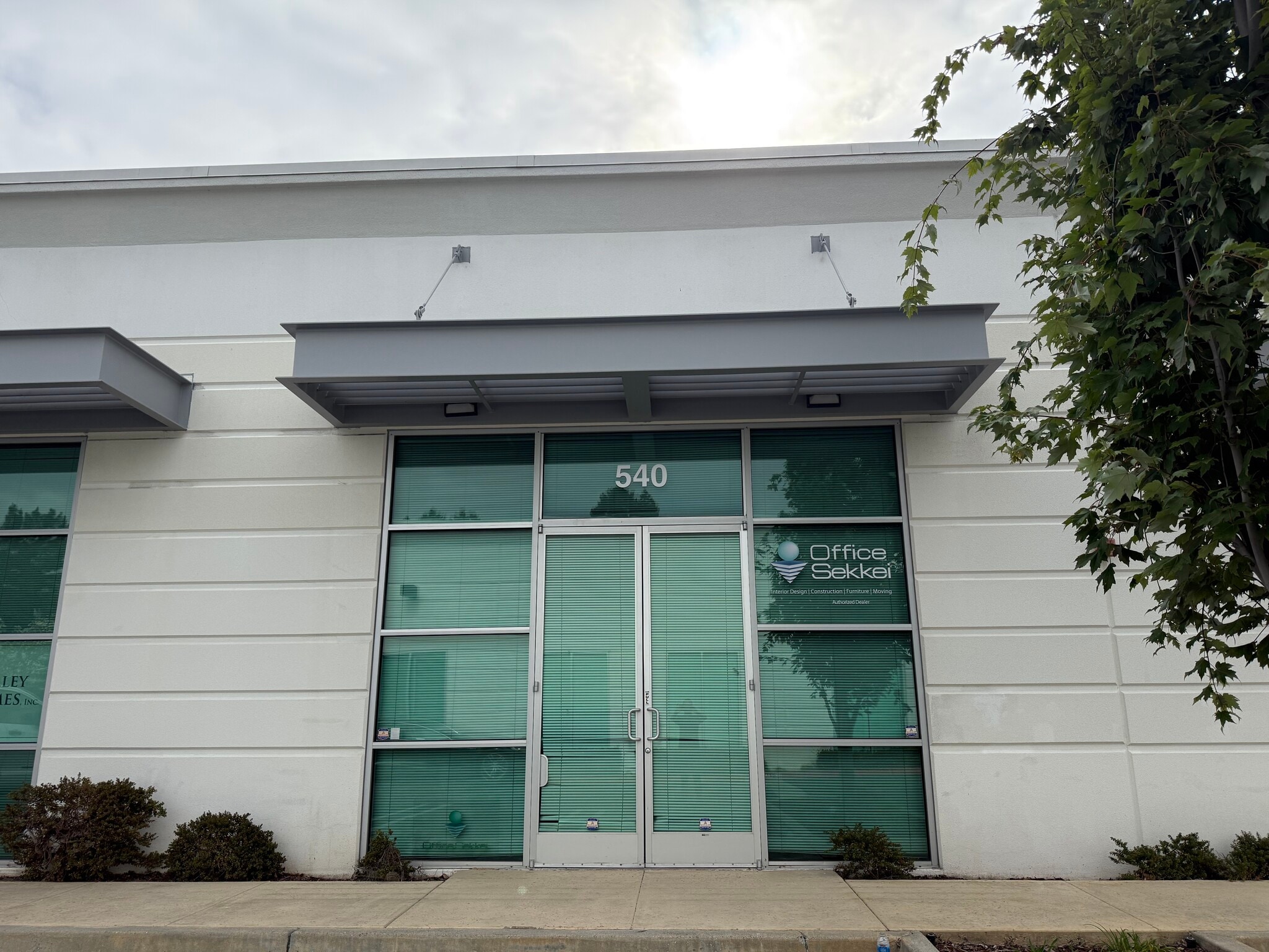 569 Clyde Ave, Mountain View, CA for lease Building Photo- Image 1 of 1