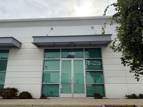 569 Clyde Ave, Mountain View, CA for lease Building Photo- Image 1 of 1