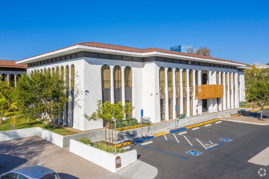 7850 Mission Center Ct, San Diego, CA à louer - Photo du bâtiment - Image 2 de 6