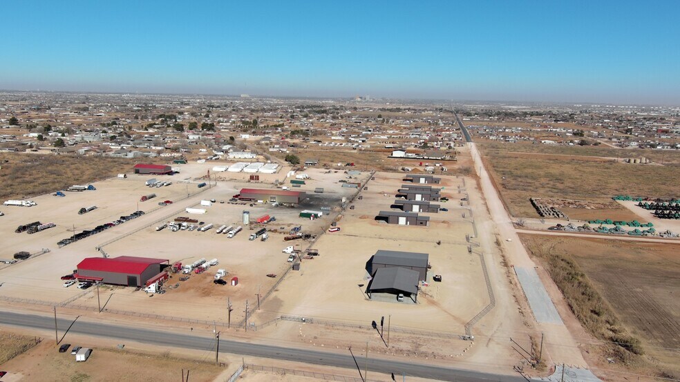 909 E County Road 140, Midland, TX à vendre - Photo du bâtiment - Image 2 de 12