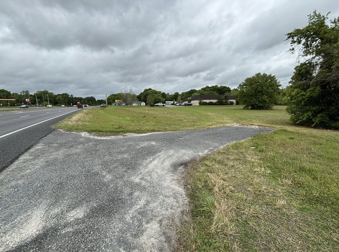 TBT Southeast #484 hwy, Belleview, FL for lease Primary Photo- Image 1 of 10