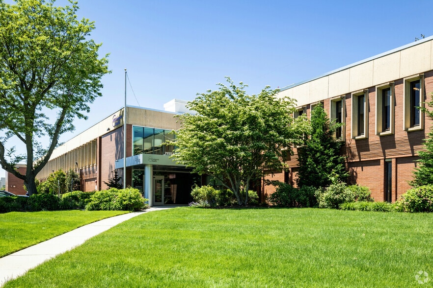 789 Park Ave, Huntington, NY for lease - Primary Photo - Image 1 of 10