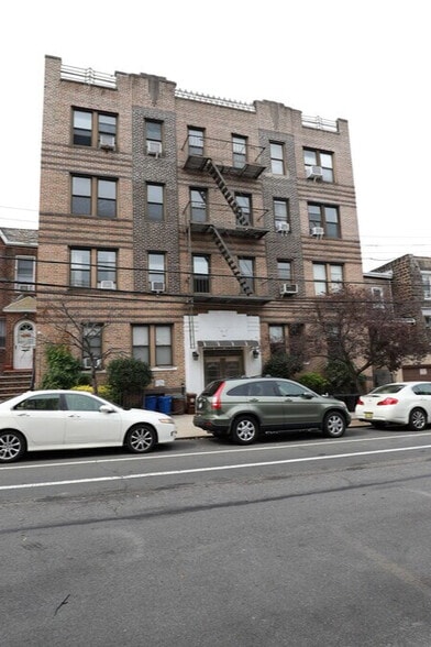 34-12 29th St, Long Island City, NY for sale - Building Photo - Image 2 of 17