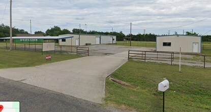 309 S US Highway 69, Trenton, TX à louer Photo du bâtiment- Image 2 de 2