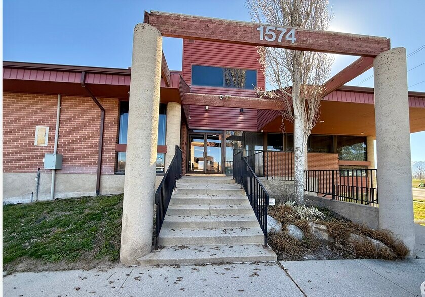 1574 W 1700 S, Salt Lake City, UT à vendre - Photo du bâtiment - Image 2 de 23