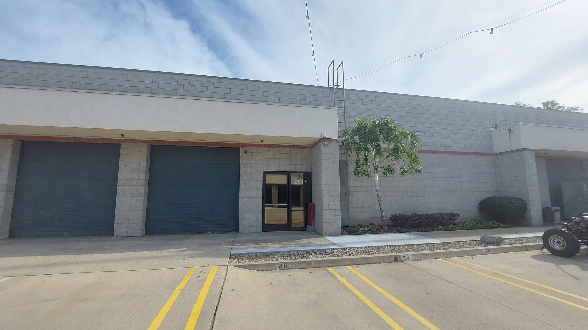2011-2019 S Myrtle Ave, Monrovia, CA for lease Building Photo- Image 1 of 1
