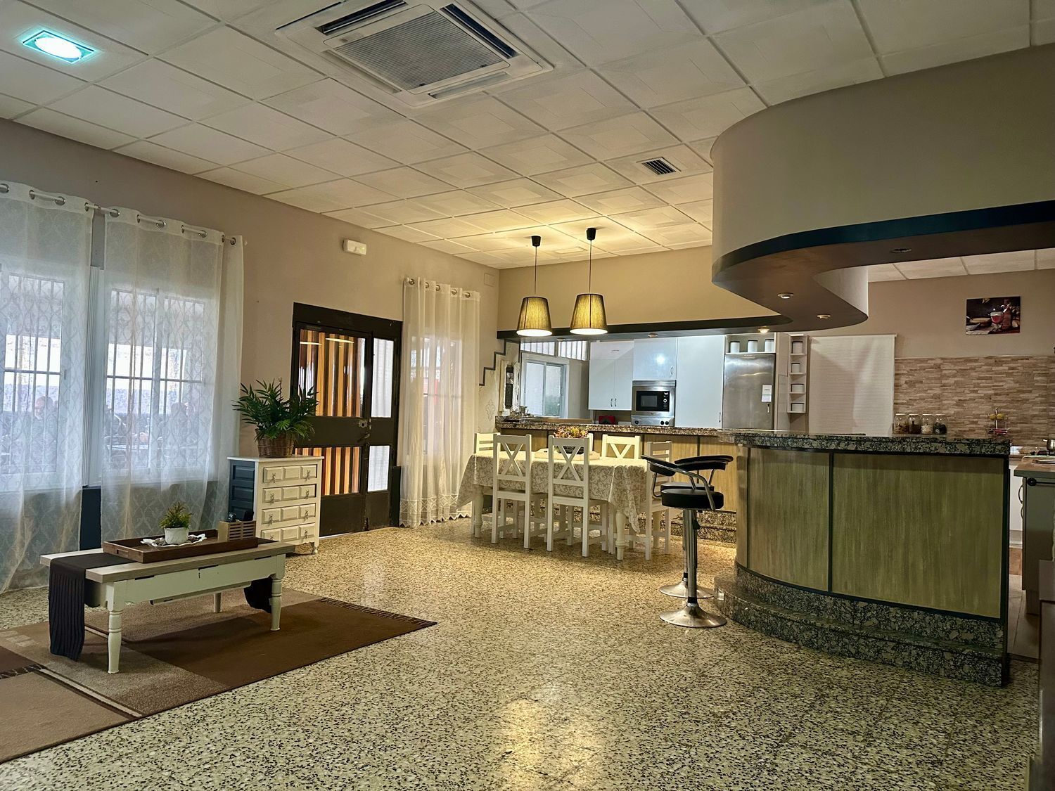 Retail in Arroyo de la Luz, Cáceres for sale Floor Plan- Image 1 of 15