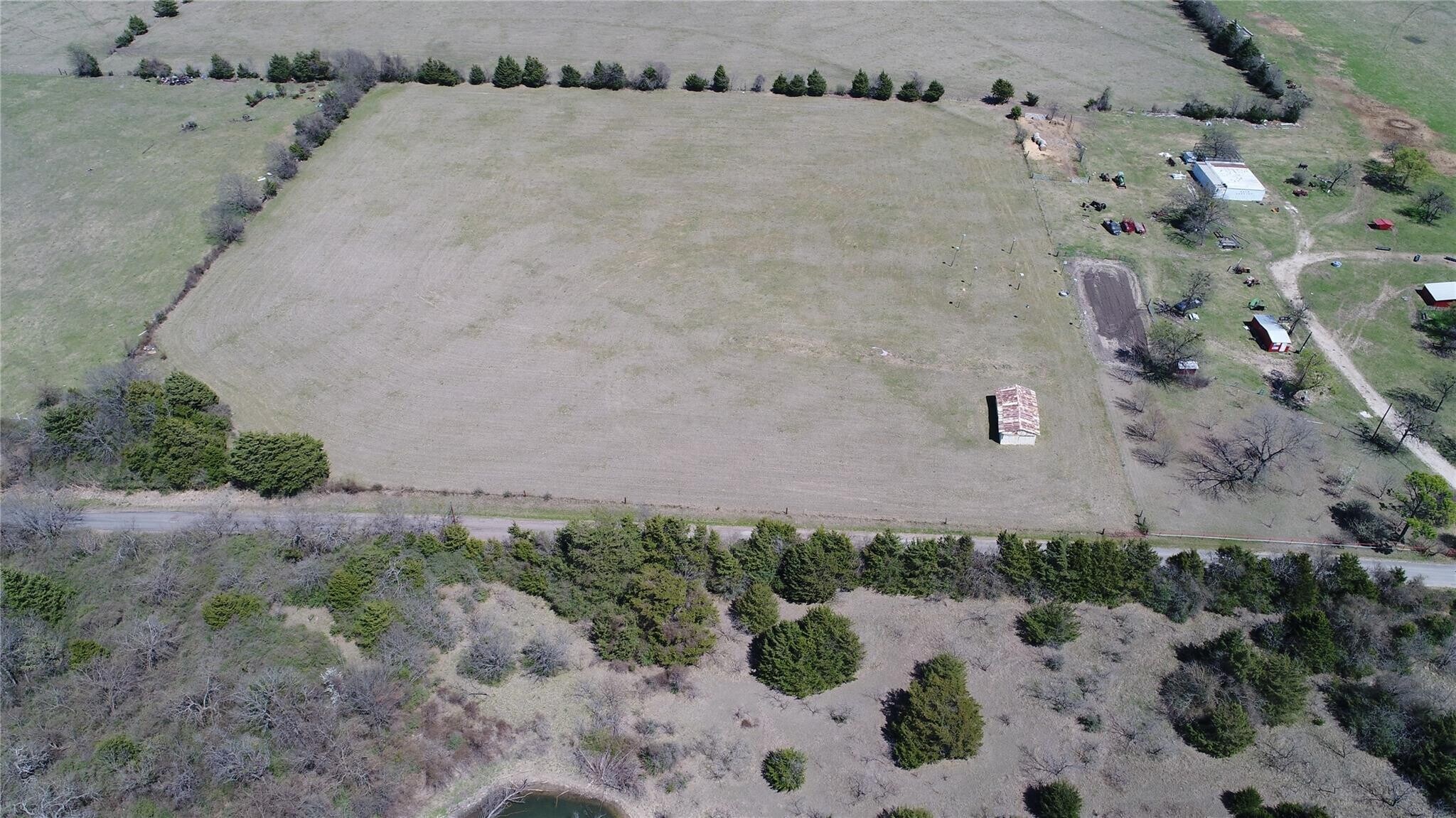 1375 CR 1030, Corsicana, TX for sale Primary Photo- Image 1 of 16