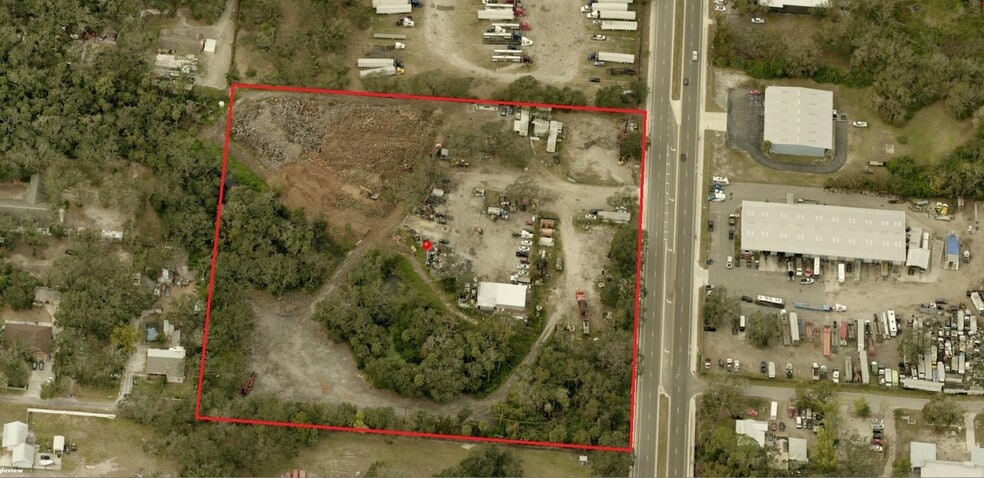 5515 Causeway Blvd, Tampa, FL for lease - Building Photo - Image 2 of 16