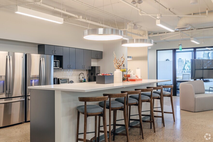 1580 N Logan St, Denver, CO à louer - Photo intérieure - Image 3 de 16